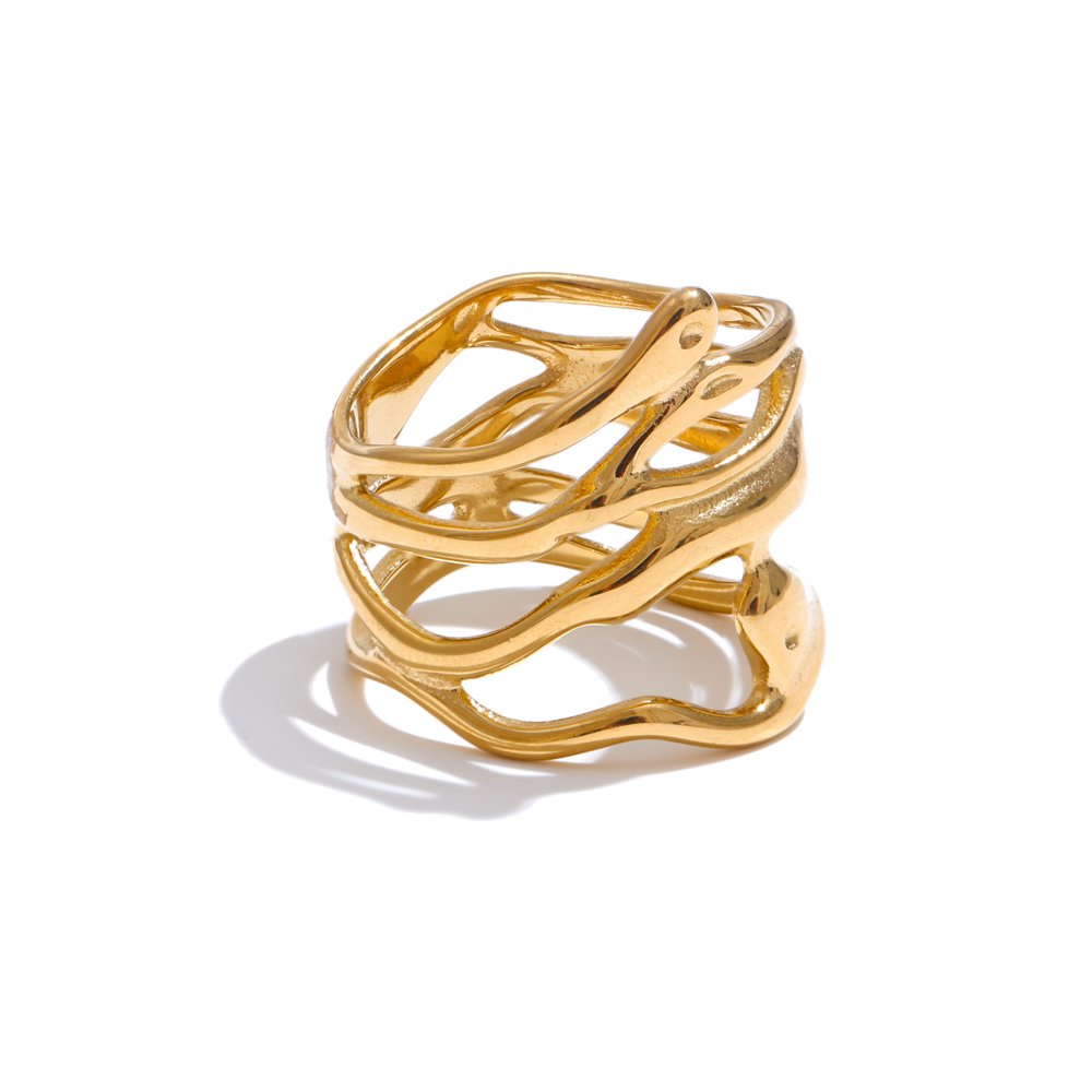 Serpentine Ring