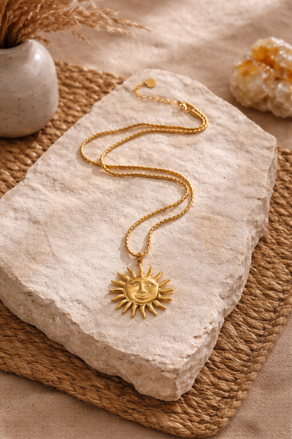 Hemera Necklace